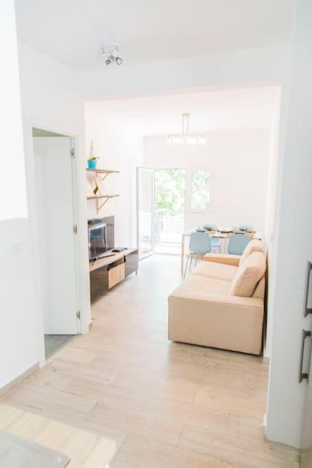 Centrico Apartamento Bien Ubicado Para 5, 3 Hab Alcobendas Luaran gambar
