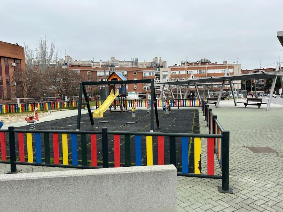 Centrico Apartamento Bien Ubicado Para 5, 3 Hab Alcobendas Luaran gambar